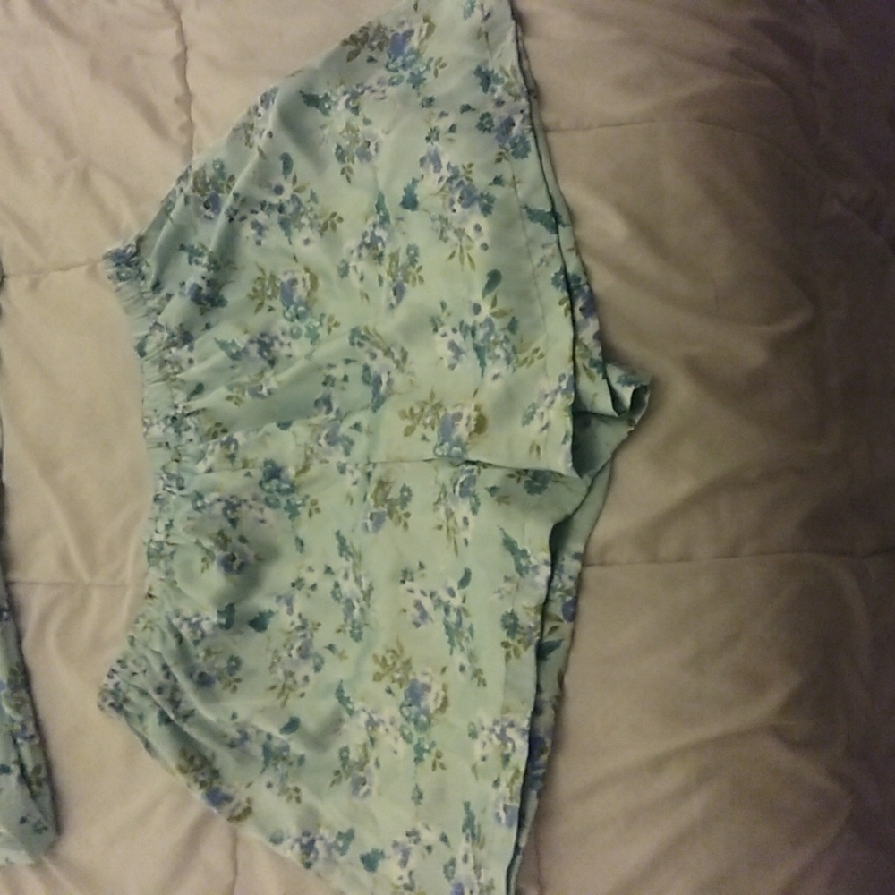 PJ set - Picture 3 of 5